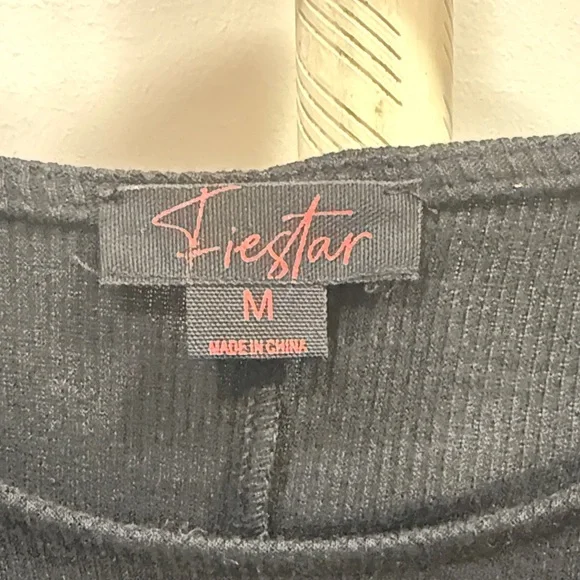 Black Cap Sleeve Dress with High Slit - Picture 4 of 5